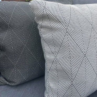 Liestal 135 Black/White (A-side) 18" Scatter