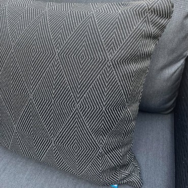 Liestal 135 Black/White (B-side) 18" Scatter