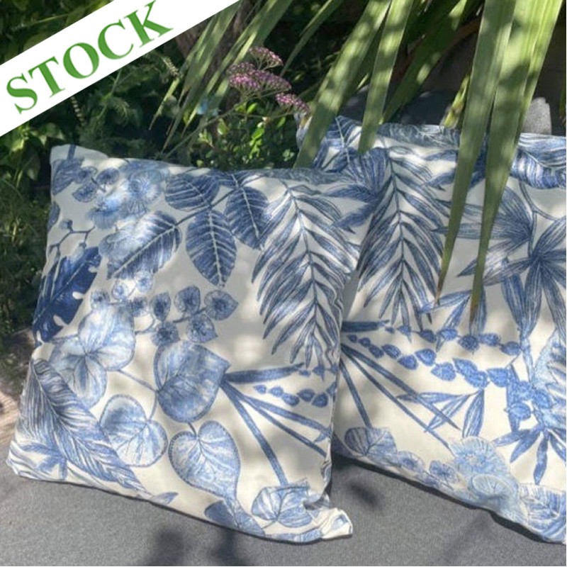 Bouquet Indigo 18" Scatter